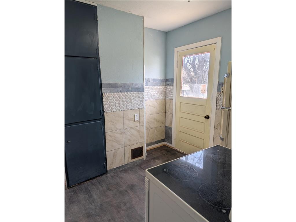 215 N 11th Street Montevideo MN 56265 7056772 image8