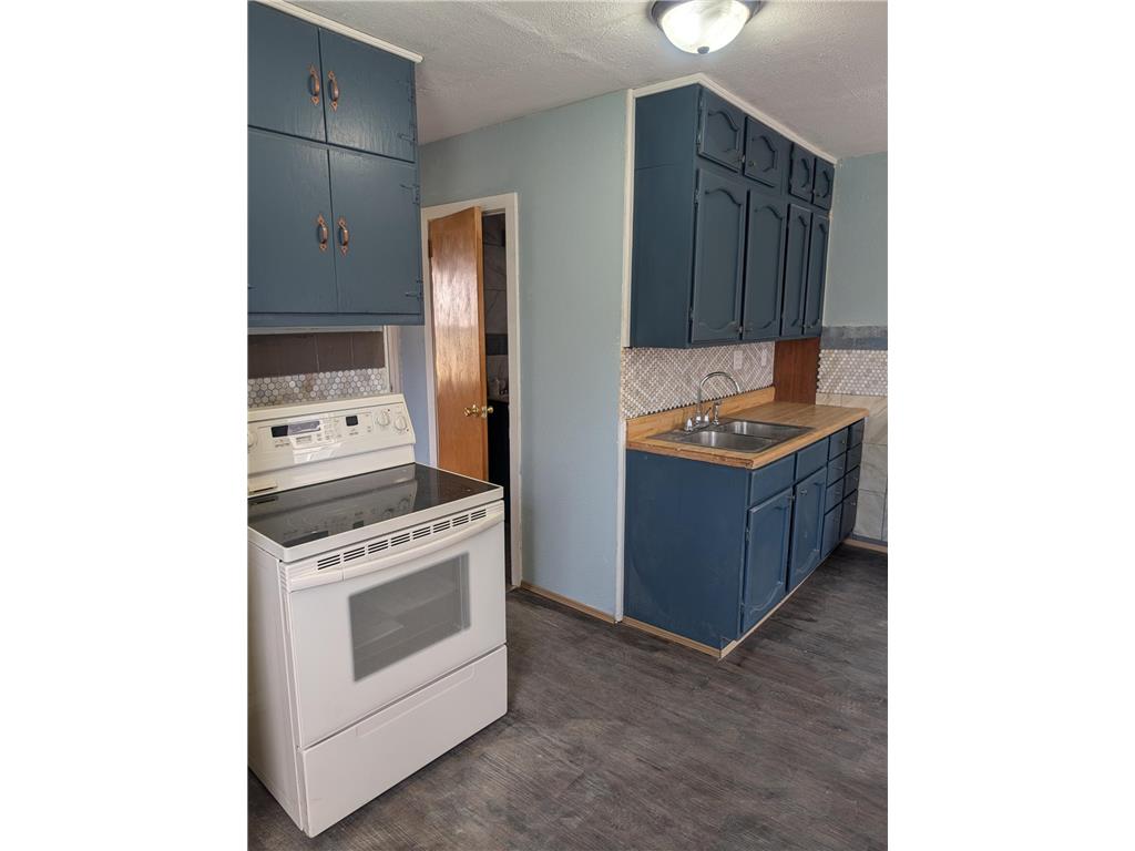 215 N 11th Street Montevideo MN 56265 7056772 image9