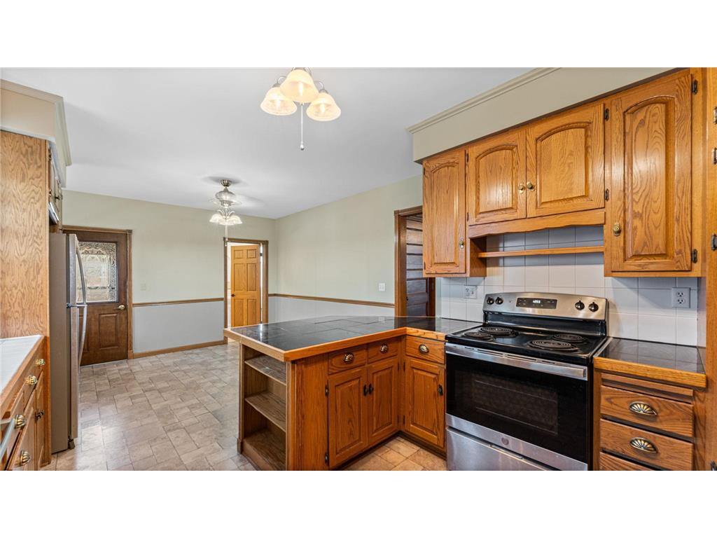 215 S 5th Street Montevideo MN 56265 7009752 image10