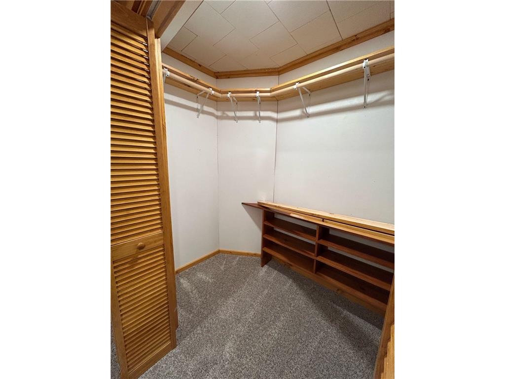 215 S 5th Street Montevideo MN 56265 7009752 image75