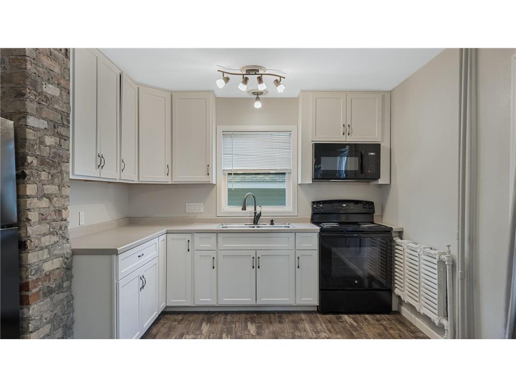 215 S 5th Street Montevideo MN 56265 7009752 image82