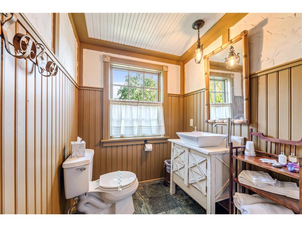 215 N Main Street Alma WI 54610 6773342 image37