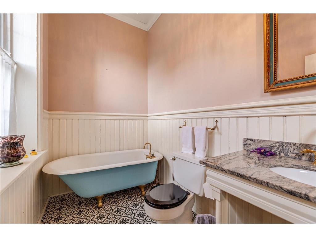 215 N Main Street Alma WI 54610 6773342 image38