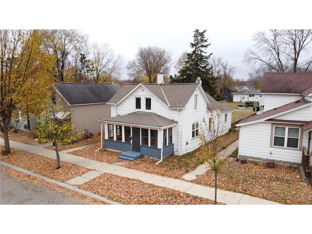 215 N Maple Street Chaska MN 55318 6688784 image1