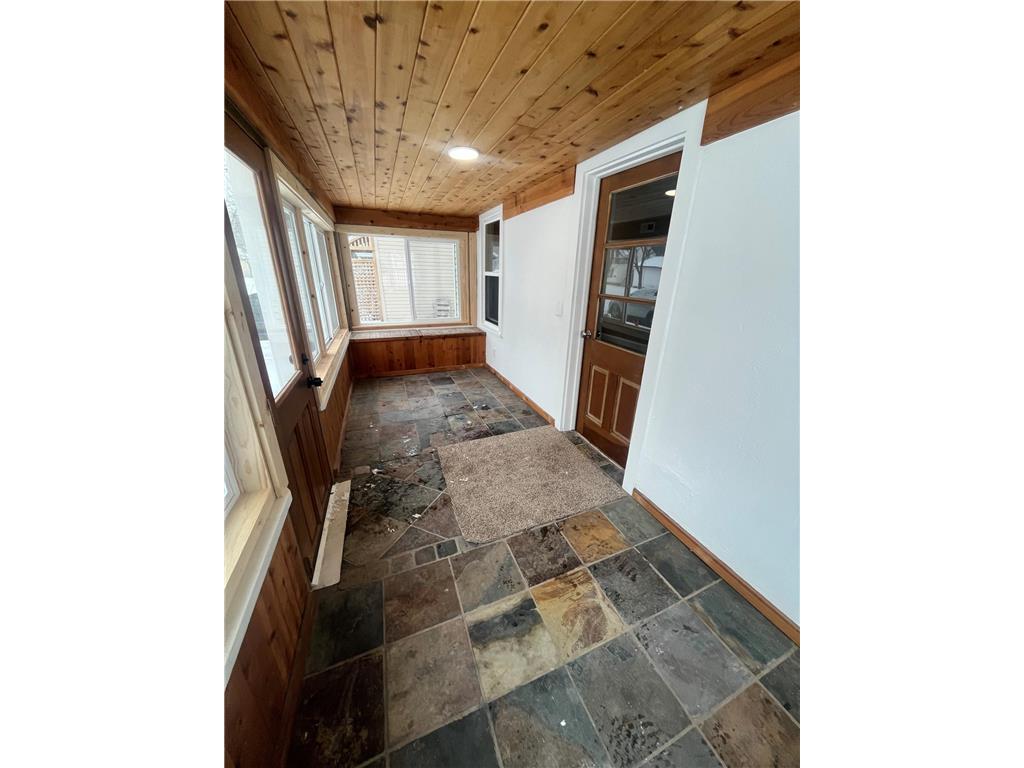 215 N Maple Street Chaska MN 55318 7084450 image10