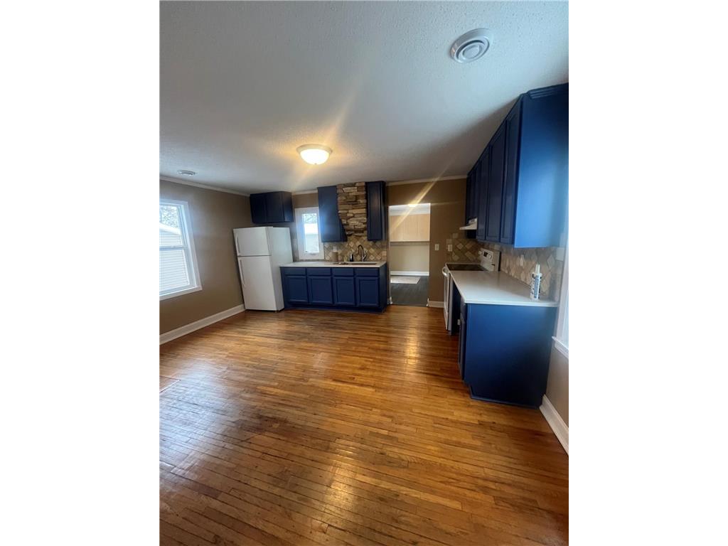 215 N Maple Street Chaska MN 55318 7084450 image3