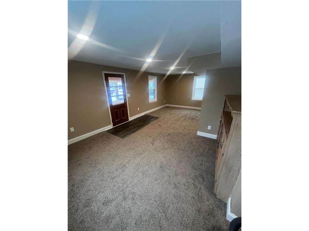 215 N Maple Street Chaska MN 55318 7084450 image5