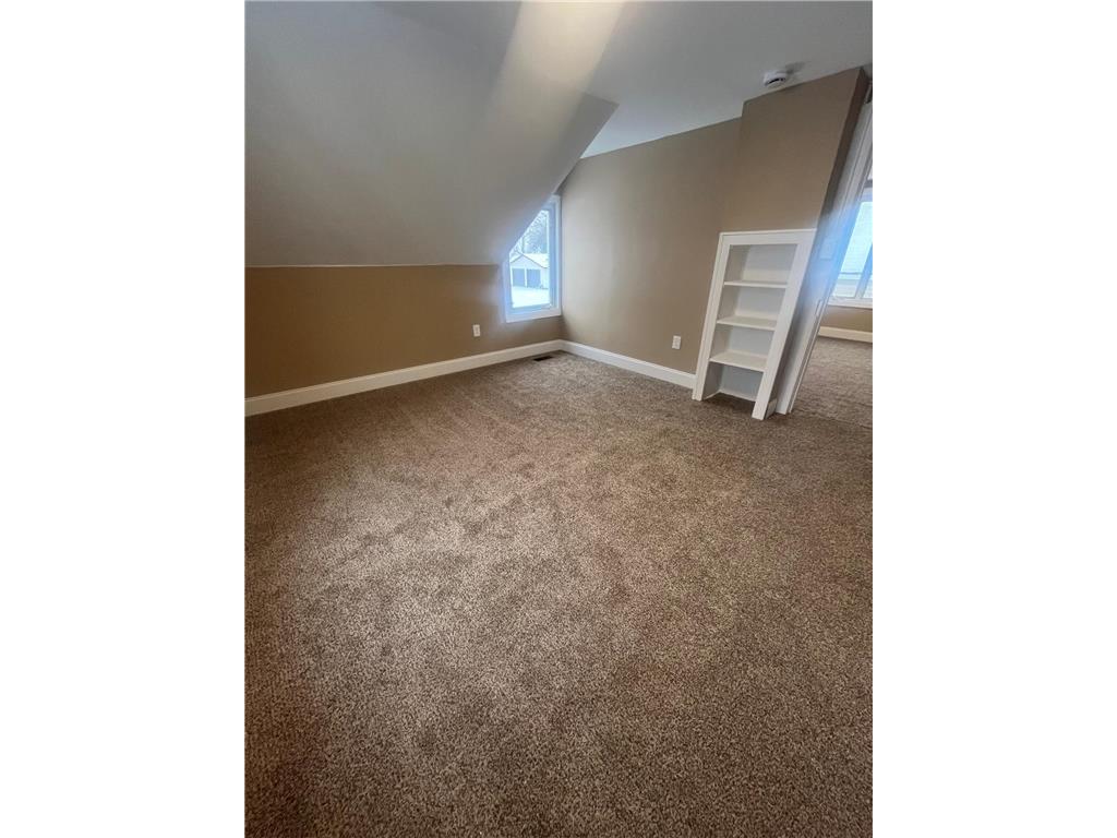 215 N Maple Street Chaska MN 55318 7084450 image9