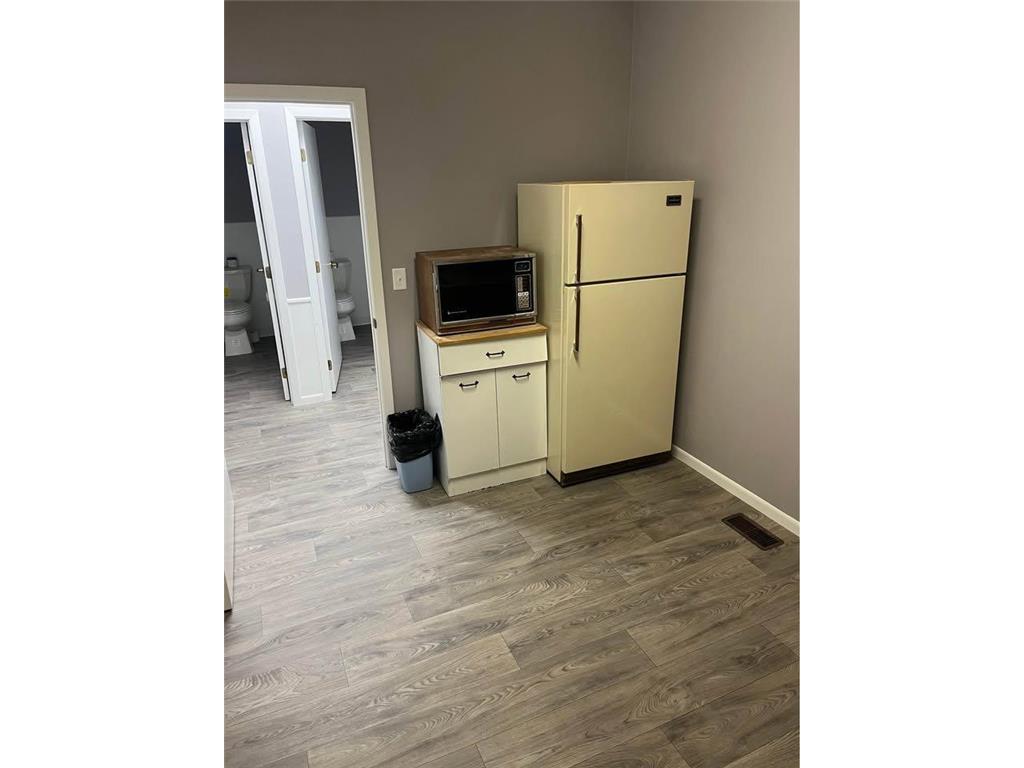 215 N Meridian Street Belle Plaine MN 56011 7072357 image6
