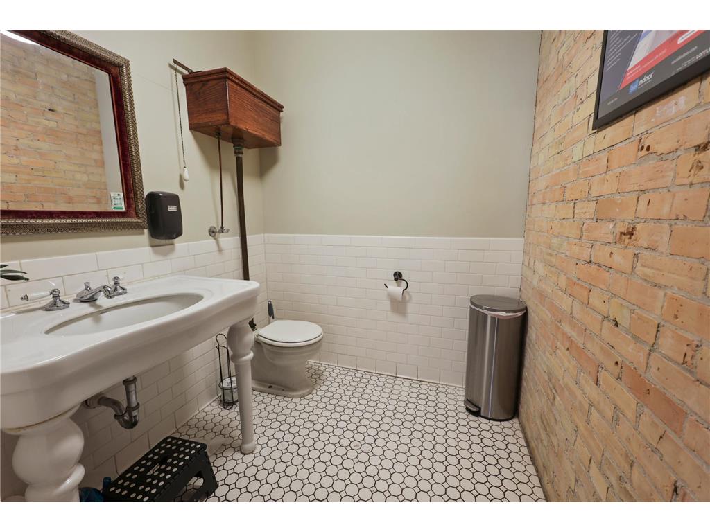 215 N Sibley Avenue Litchfield MN 55355 7027632 image15