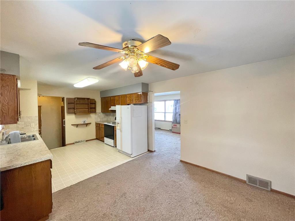 215 N Swain Street Redwood Falls MN 56283 7001654 image11