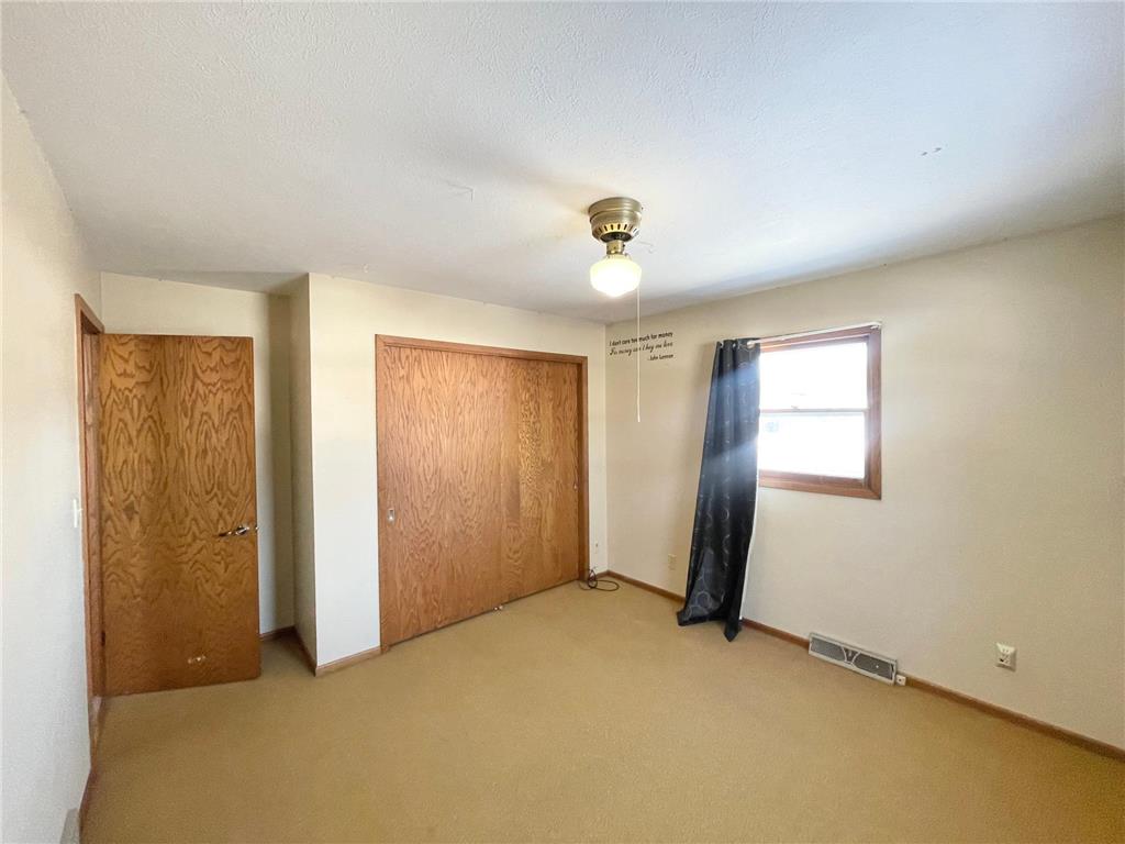 215 N Swain Street Redwood Falls MN 56283 7001654 image22