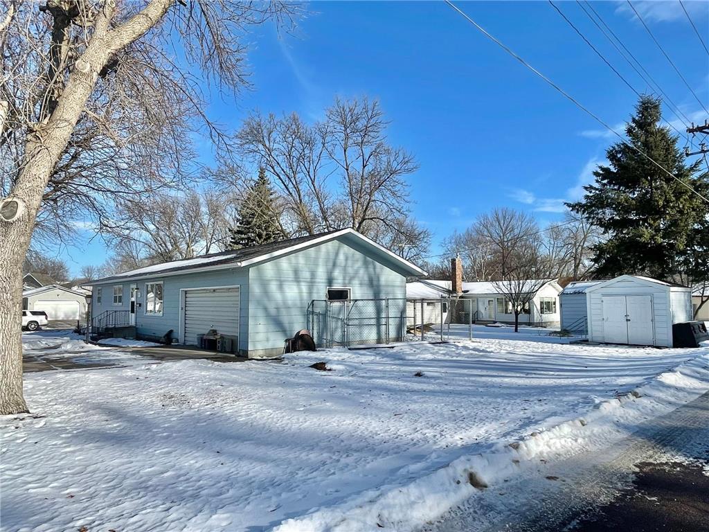 215 N Swain Street Redwood Falls MN 56283 7001654 image30