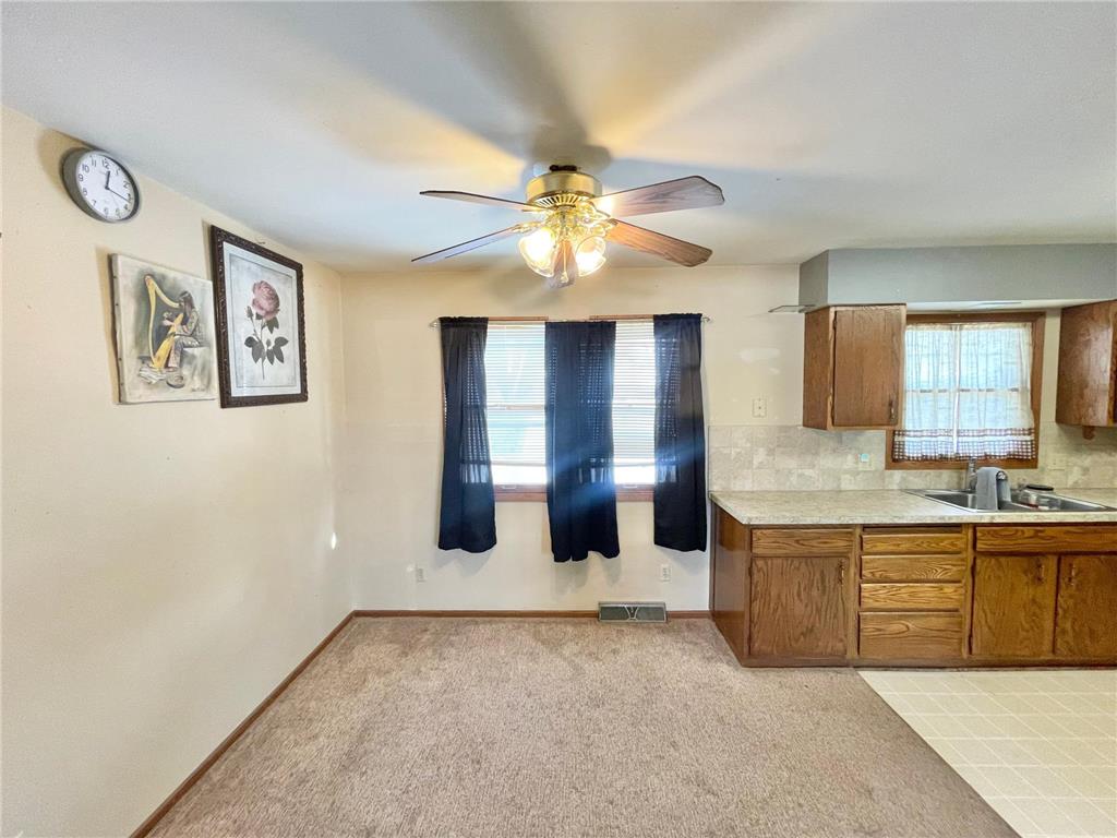 215 N Swain Street Redwood Falls MN 56283 7001654 image9