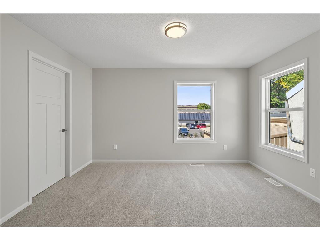 215 N Walnut Street Chaska MN 55318 6787485 image18