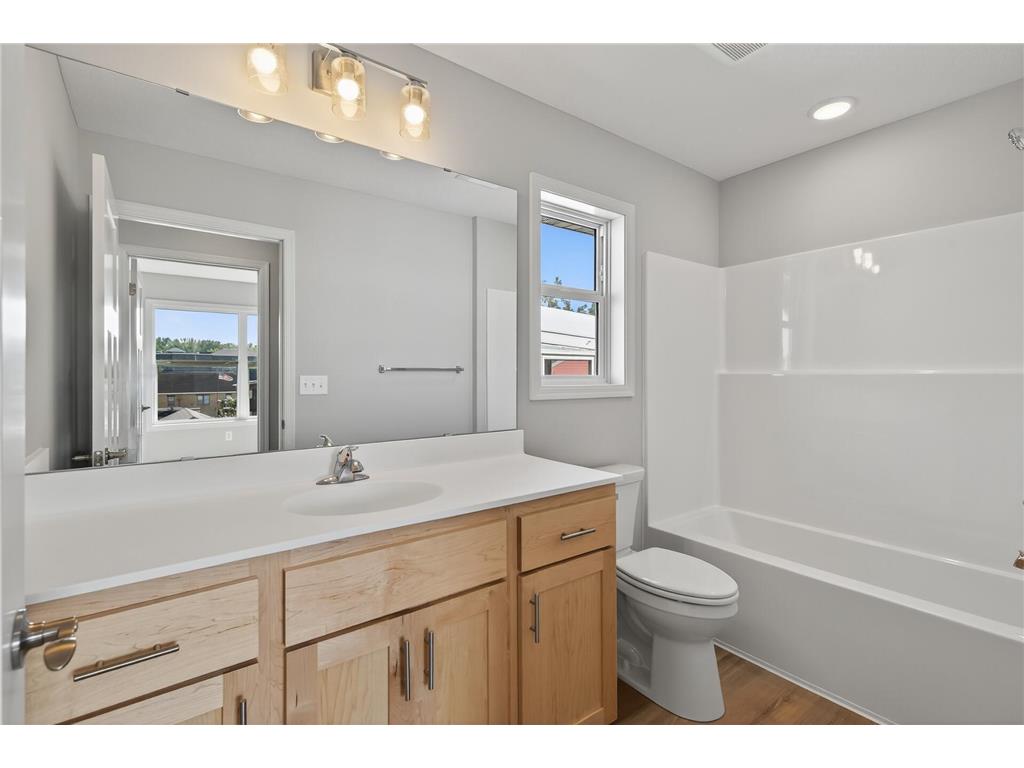 215 N Walnut Street Chaska MN 55318 6787485 image21