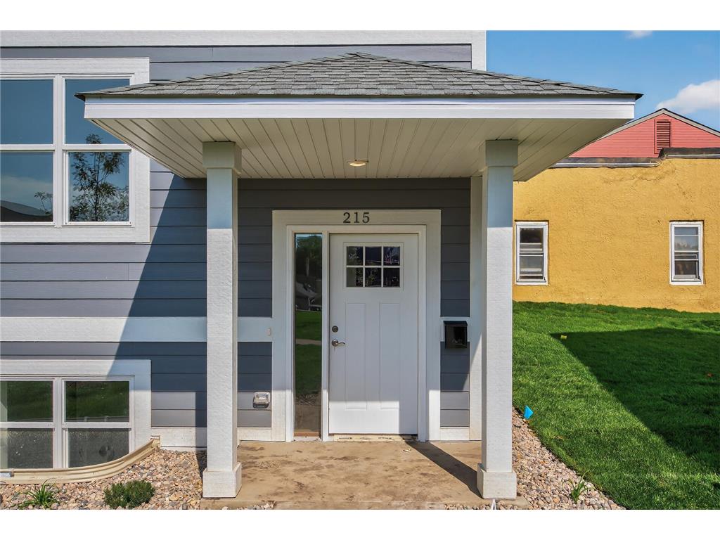 215 N Walnut Street Chaska MN 55318 6787485 image5
