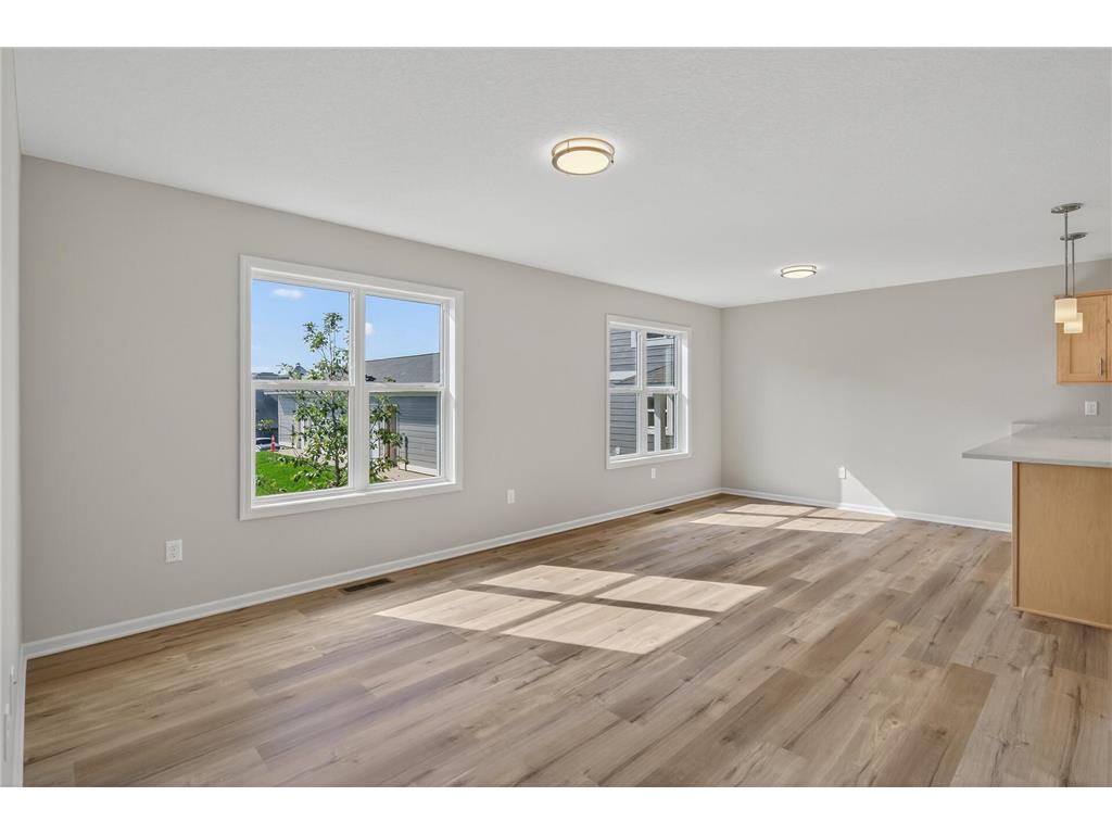 215 N Walnut Street Chaska MN 55318 6787485 image9