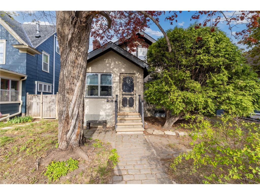 215 Penn Avenue S Minneapolis MN 55405 7066253 image1