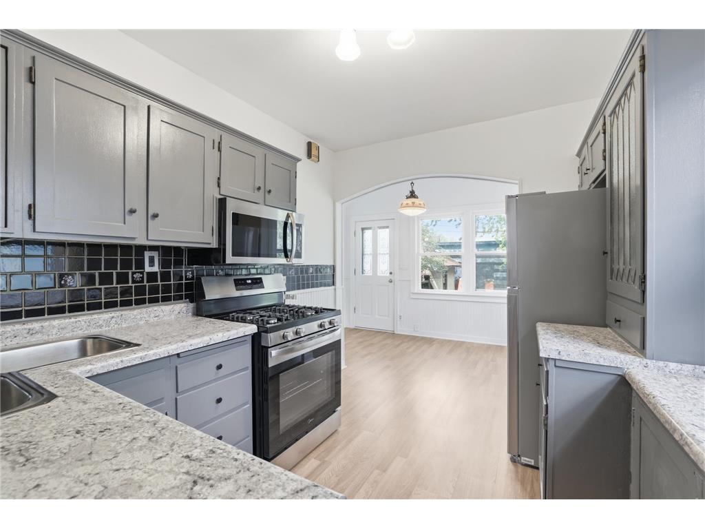 215 Penn Avenue S Minneapolis MN 55405 7066253 image10