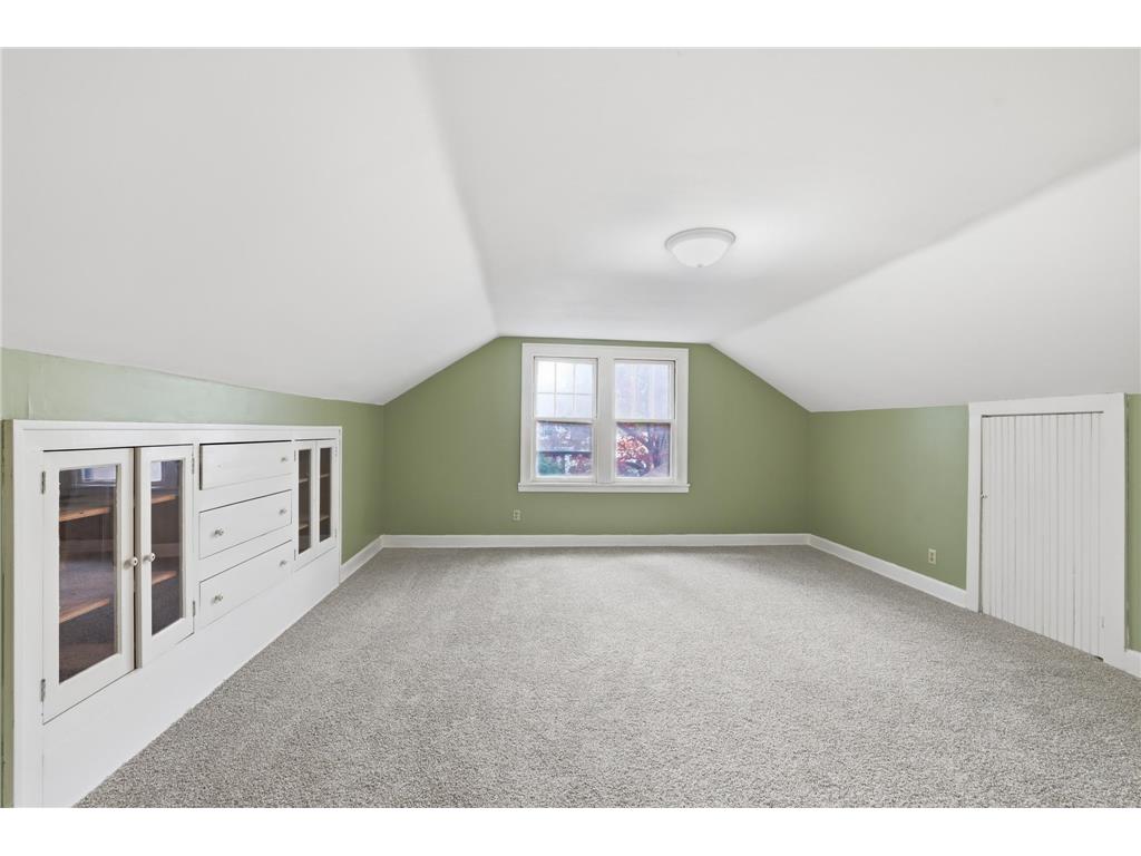 215 Penn Avenue S Minneapolis MN 55405 7066253 image13