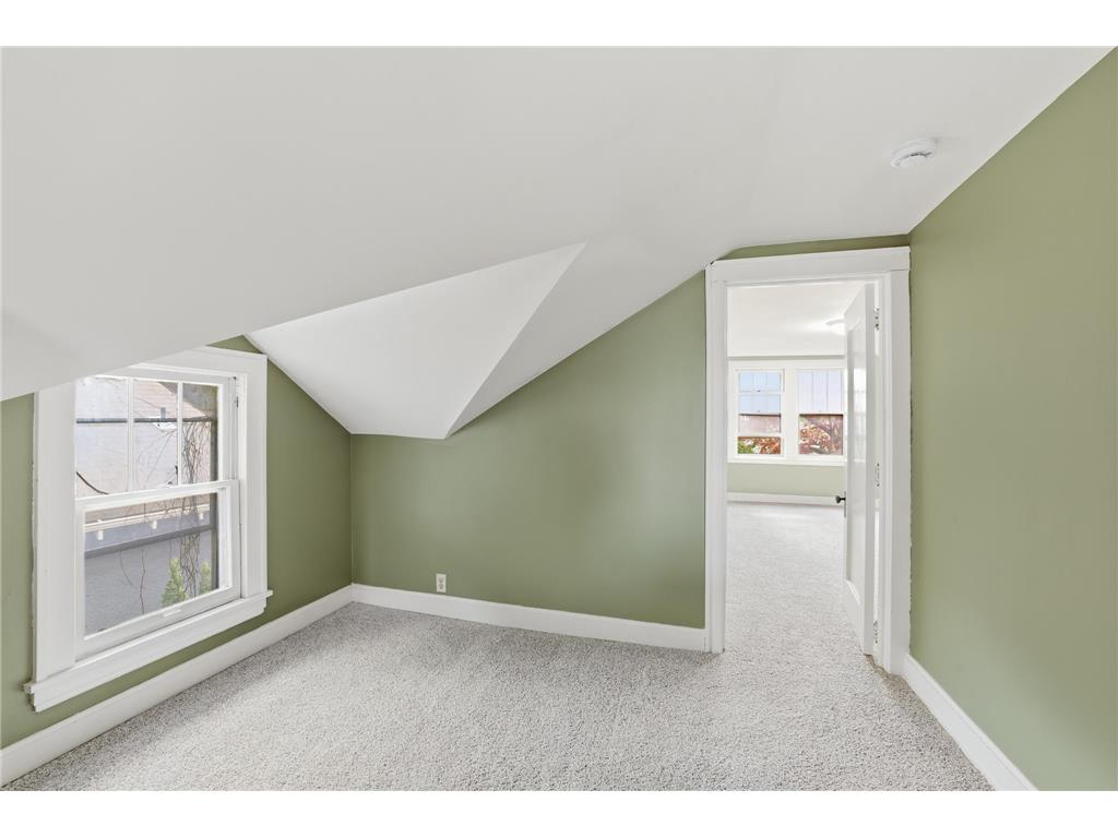215 Penn Avenue S Minneapolis MN 55405 7066253 image15