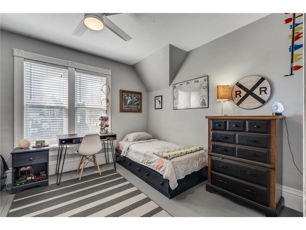 215 S Division Avenue, Spring Grove, MN, 55974 MLS 6518393 Edina