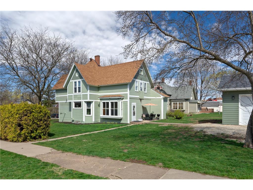 215 S Division Avenue, Spring Grove, MN, 55974 MLS 6518393 Edina