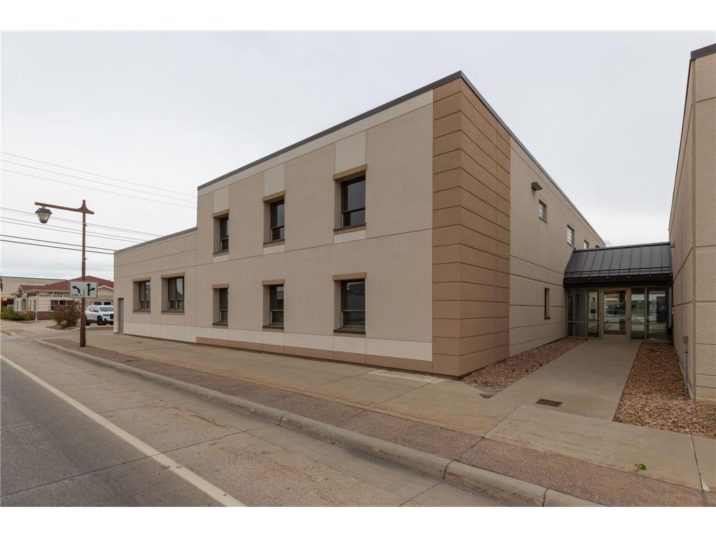 215 S Oak Avenue Owatonna MN 55060 6670283 image6