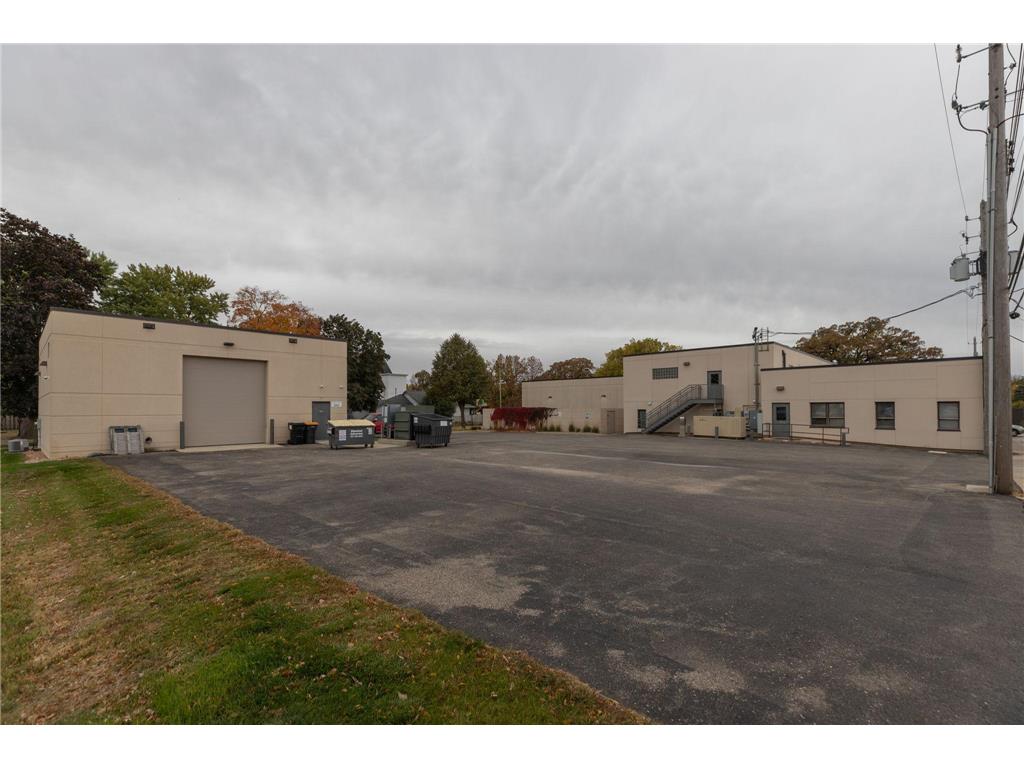 215 S Oak Avenue Owatonna MN 55060 6670283 image9