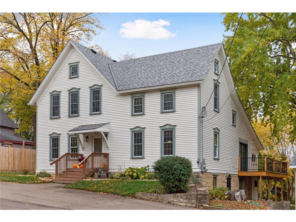 215 Saint Croix Avenue W Stillwater MN 55082 6400521 image1
