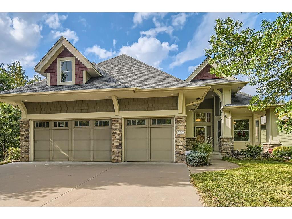 215 Southgate Drive Mahtomedi MN 55115 6602905 image1