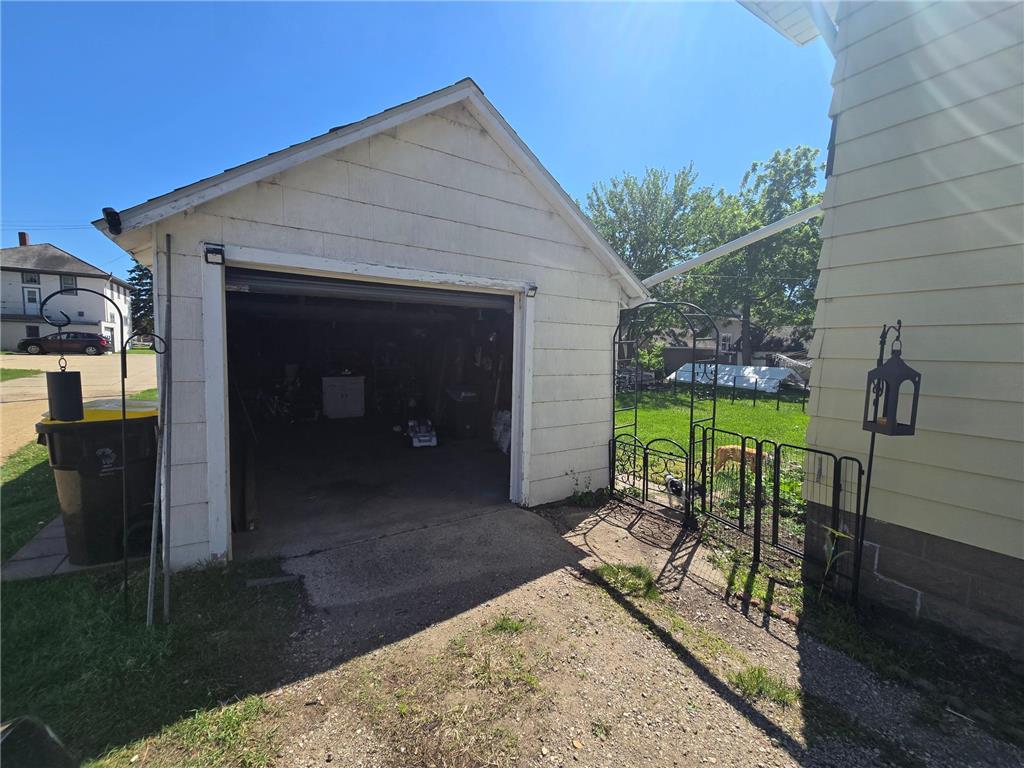215 W 4th Street Fairmont MN 56031 7081756 image32