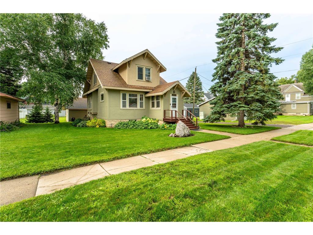 215 W Alcott Avenue Fergus Falls MN 56537 6762496 image1