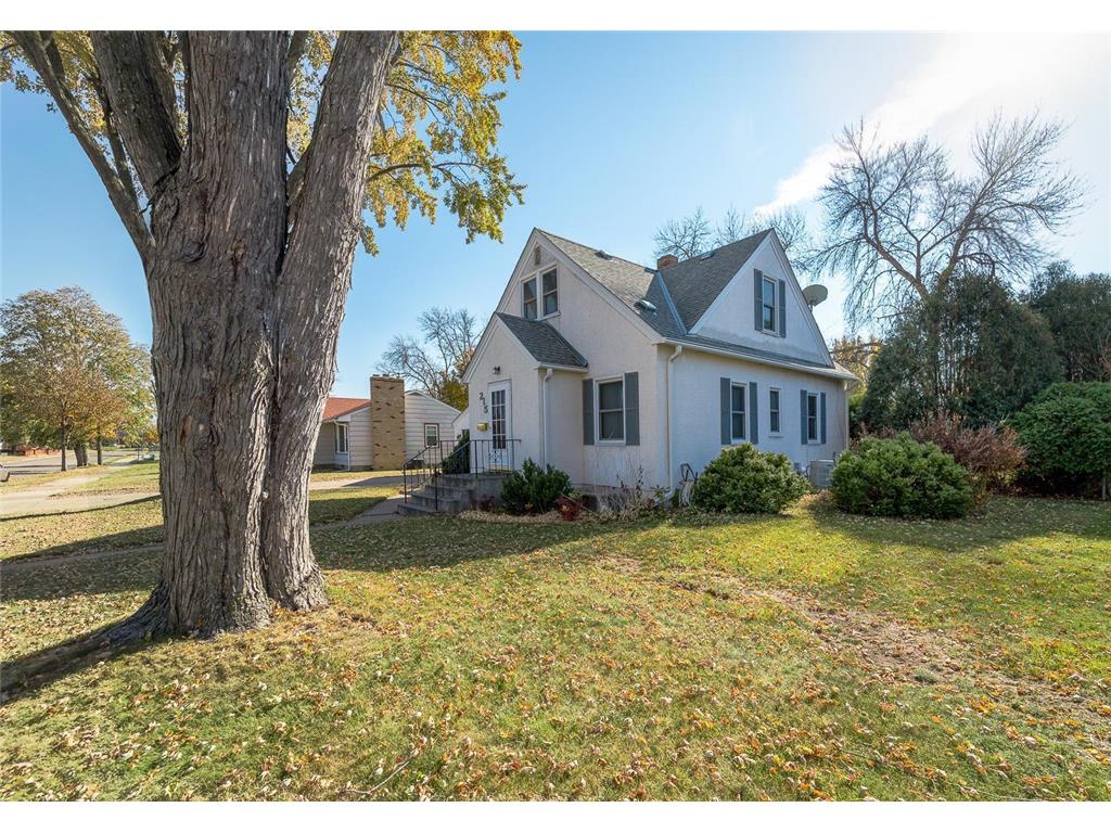 215 W Douglas Street South Saint Paul MN 55075 6303966 image1