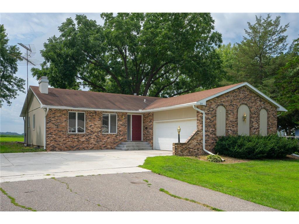 215 W South Street Janesville MN 56048 6581867 image1