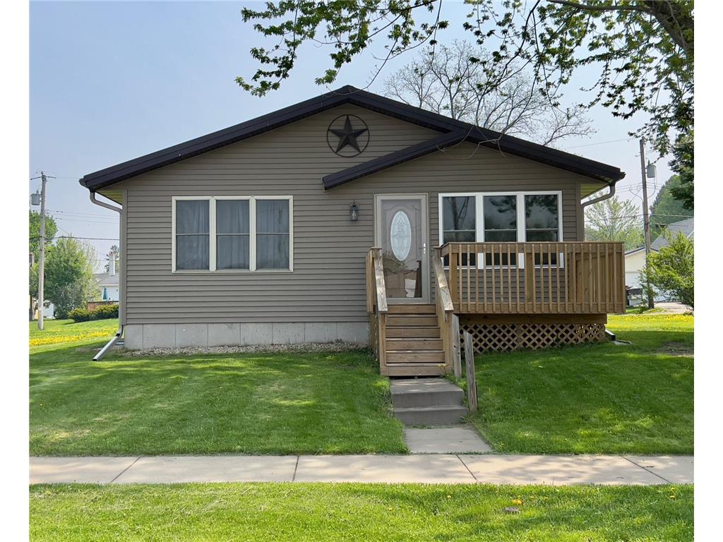 215 Washington Street Stanley WI 54768 6430790 image1