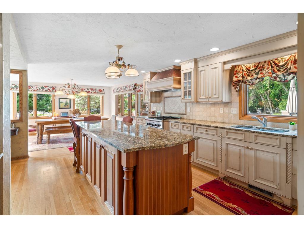 2150 Crestview Drive Chanhassen MN 55331 7060190 image25