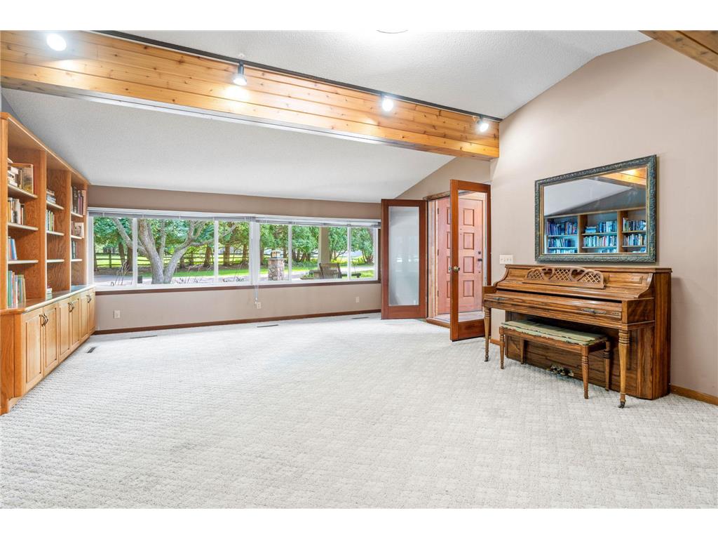 2150 Crestview Drive Chanhassen MN 55331 7060190 image35