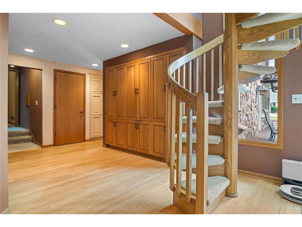 2150 Crestview Drive Chanhassen MN 55331 7060190 image38