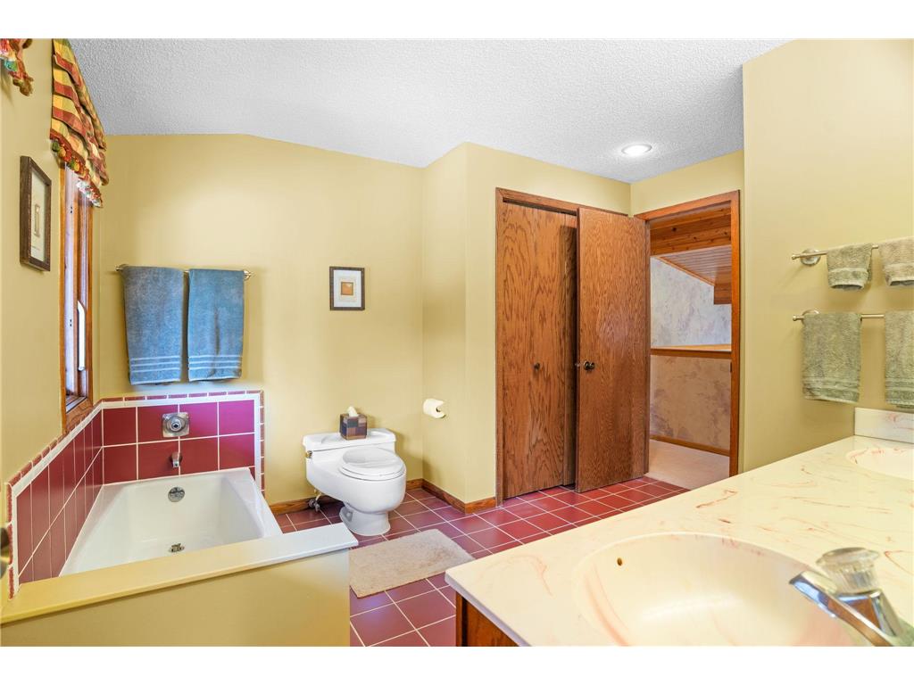 2150 Crestview Drive Chanhassen MN 55331 7060190 image60