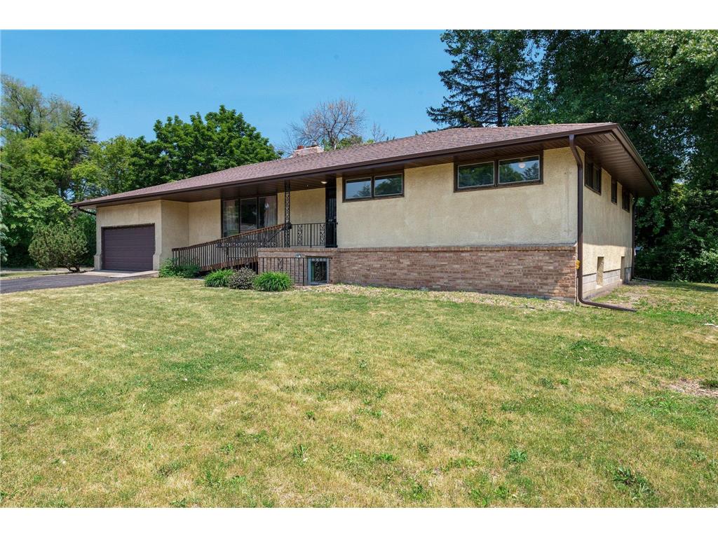 2150 Fernwood Street Roseville MN 55113 6385698 image1