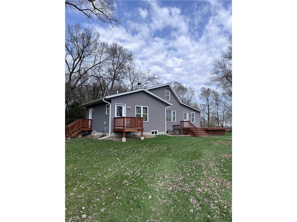 21510 430th Avenue Morris MN 56267 7018575 image1