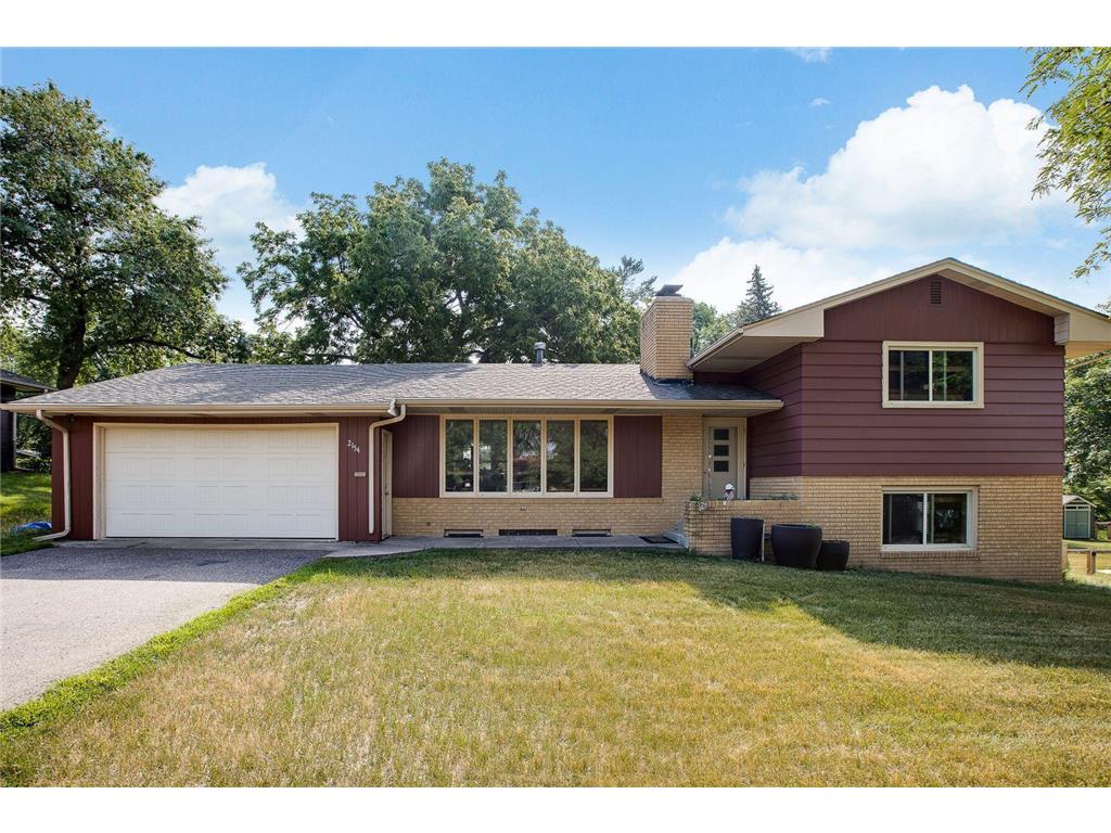 2154 Perry Avenue N Golden Valley MN 55422 6398214 image1