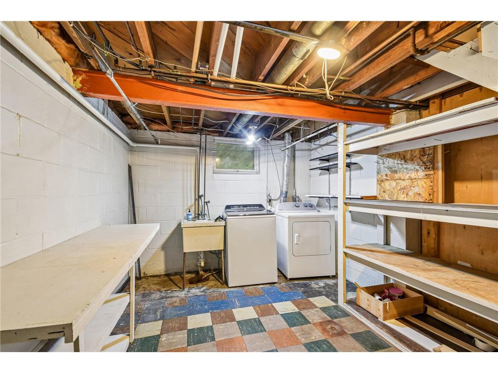 2154 William Street Roseville MN 55113 7082806 image23