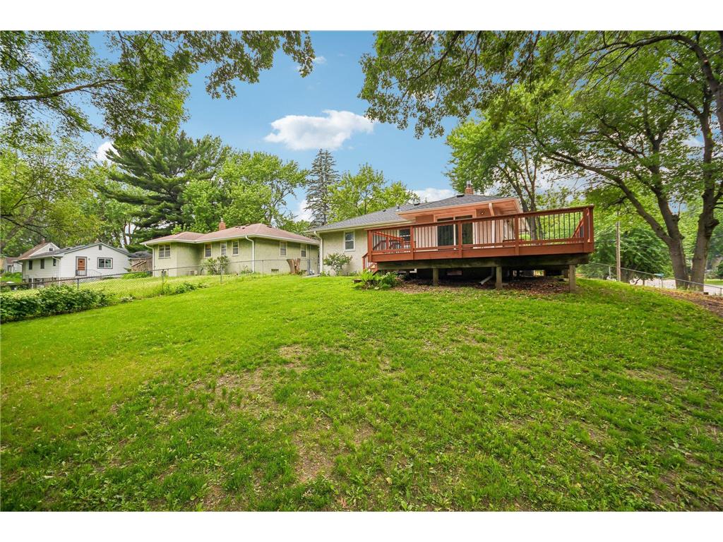 2154 William Street Roseville MN 55113 7082806 image27