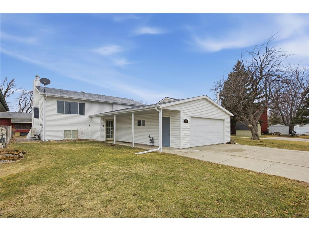 2155 4th Avenue E West Fargo ND 58078 7043004 image2