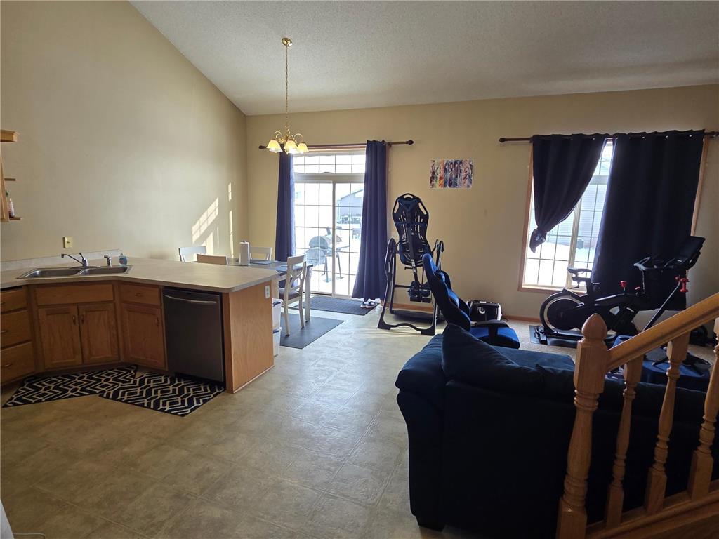 2155 Cleveland Lane S Cambridge MN 55008 6817152 image3