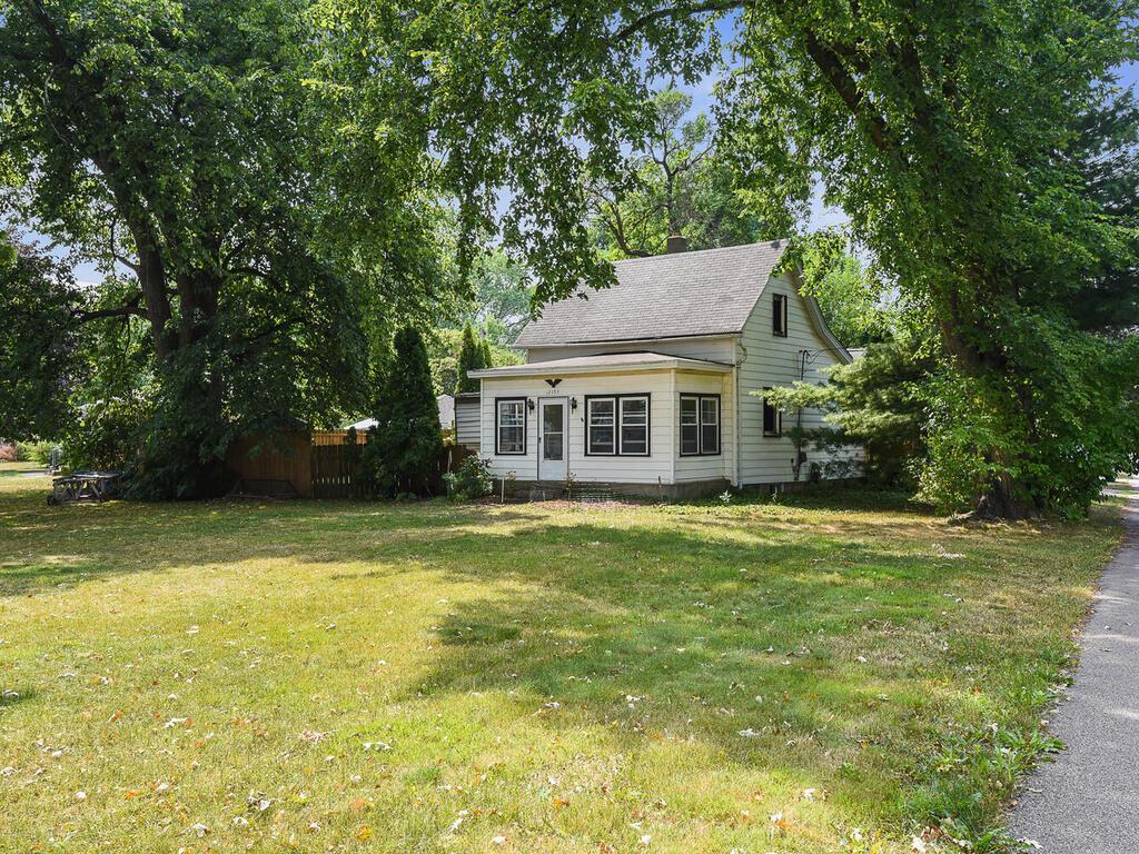 2155 Prosperity Road Maplewood MN 55109 6112948 image1