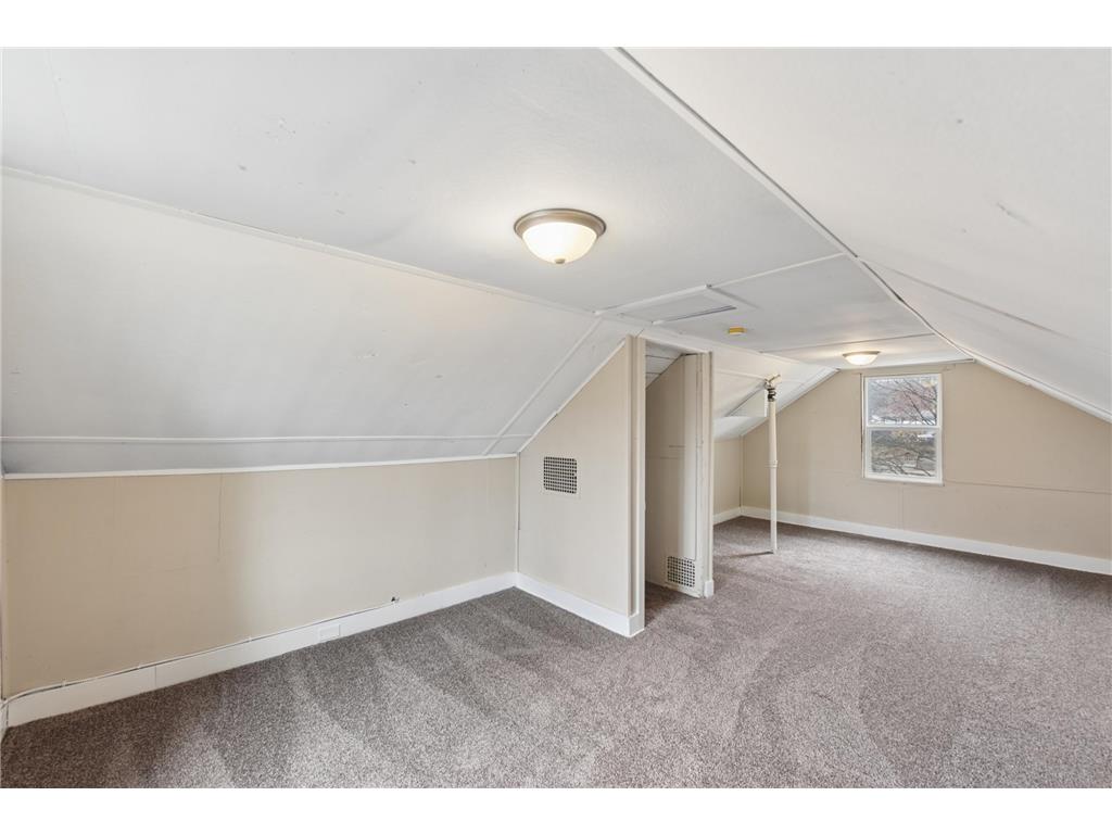 2155 Reaney Avenue E Saint Paul MN 55119 7049464 image20